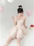 YITUYU艺图语 2025.01.01 芭蕾少女生日写真 菠萝包(17)